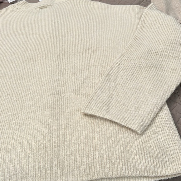 GAP Cream Ribbed Crewneck Sweater/NWT/XL & XXL - Picture 10 of 16